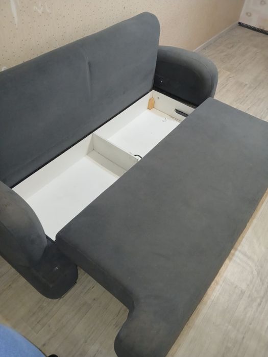 Диван, тахта б/у