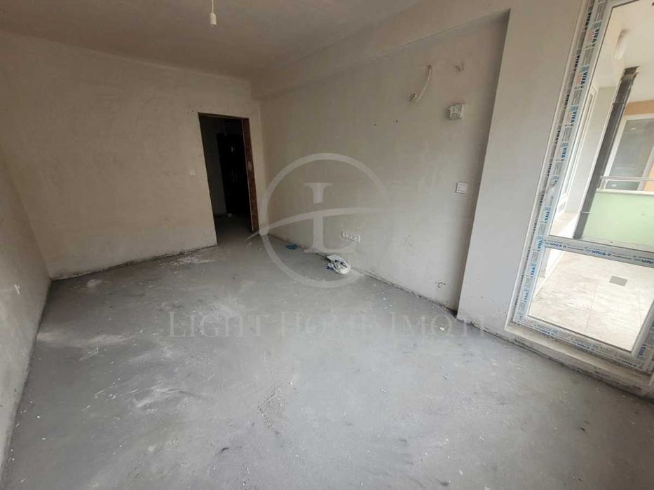 Реф. 3172 Двустаен Апартамент с АКТ 14 / Южен