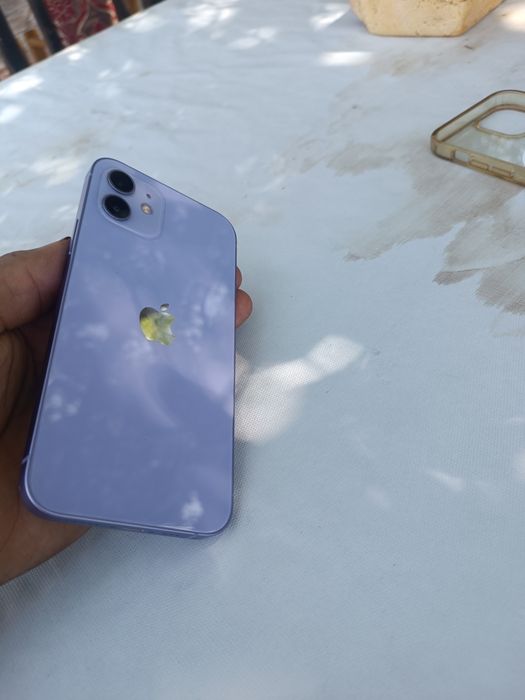 I phone 12 64GB 84%