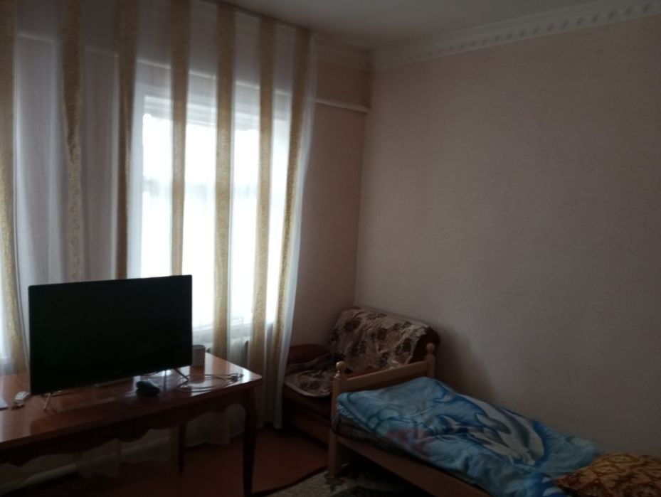 5 Xonali uy sotiladi