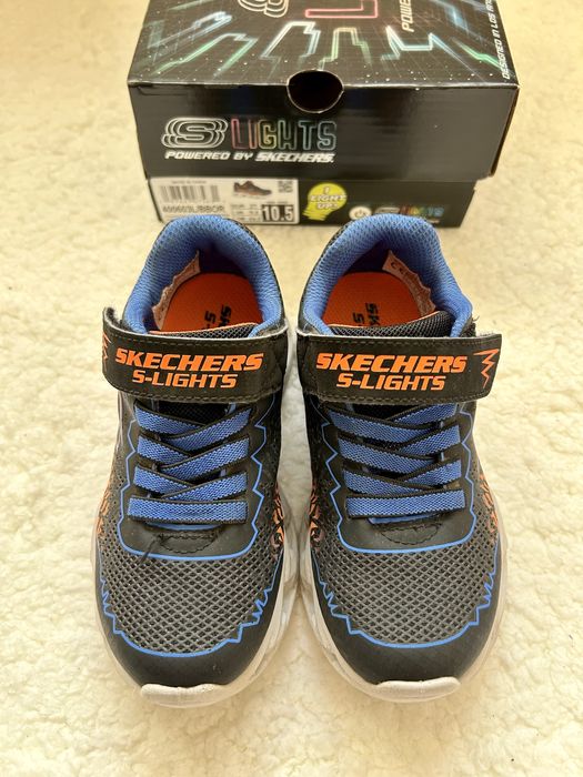 Детски светещи маратонки Skechers 27 номер