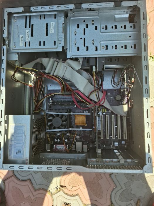 Laptop și pc pt piese