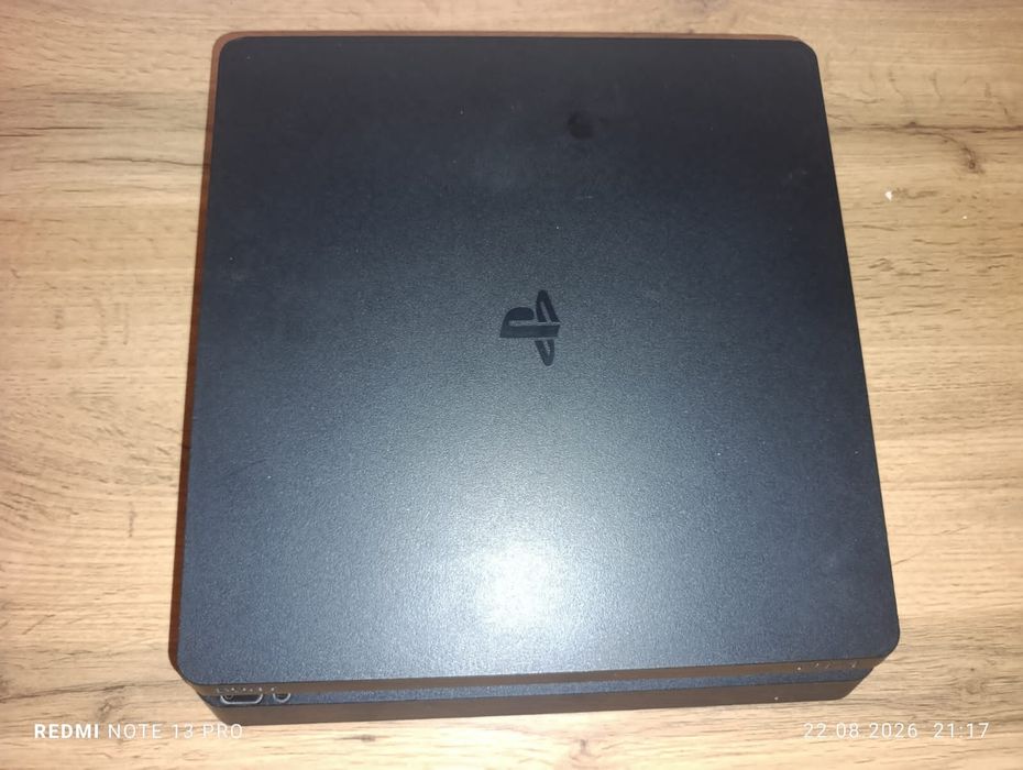 Sony PlayStation 4 slim