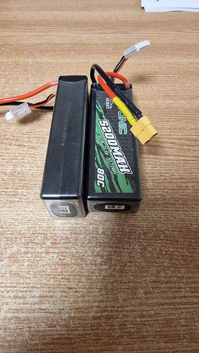 Vand un set de baterii 3s 5200 mah ovonic ca noi