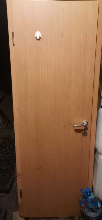 Интериорна врата