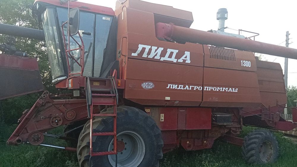 Продам комбайн Лида 1300