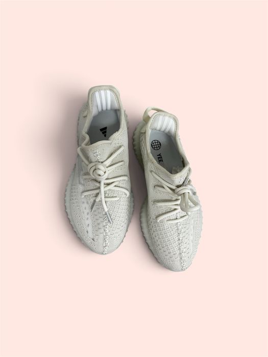 Yeezy Boost 350 V2 „Bone”