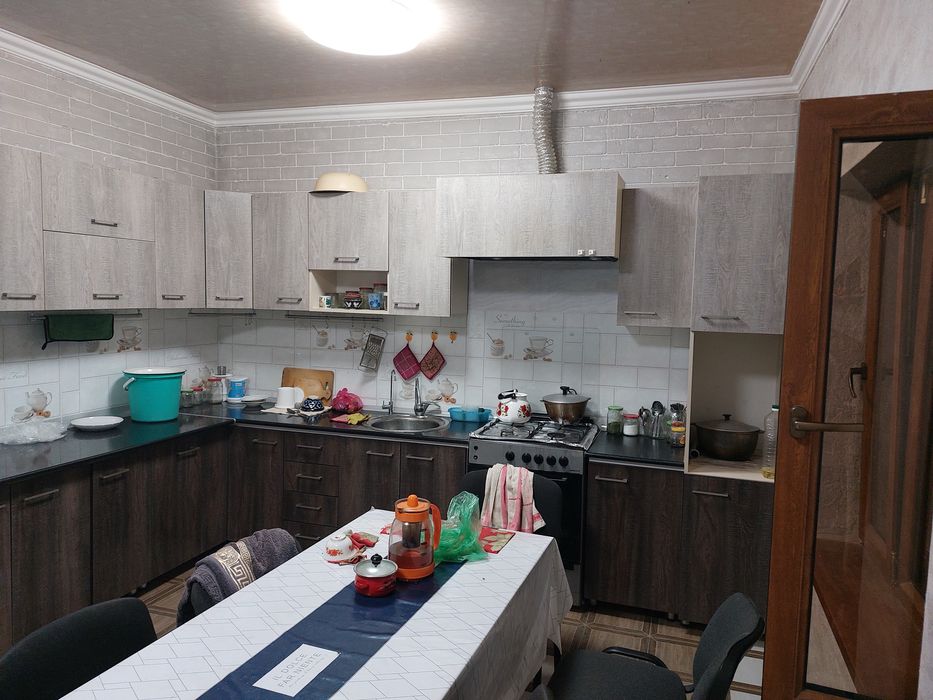 Срочно ховли сотилади 10 сотих