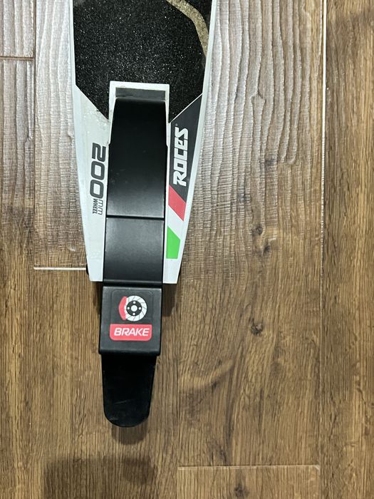 Продам Самокат ROCEZ 200 mm