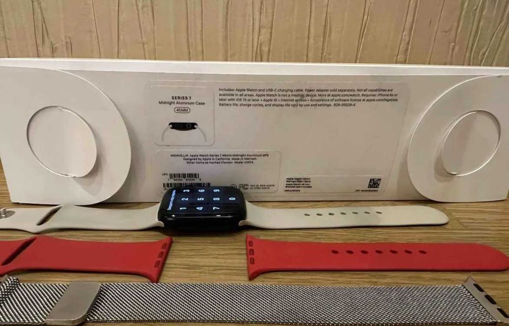 Продам Apple Watch Series 7 45mm