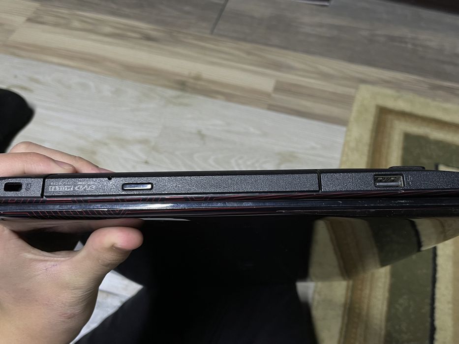 Ноутбук игровой Asus