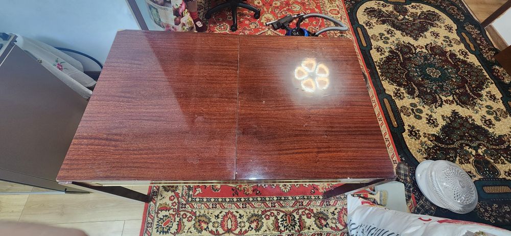 Кухонный раздвижной стол.