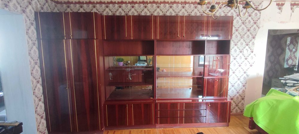 Стенка мебельная