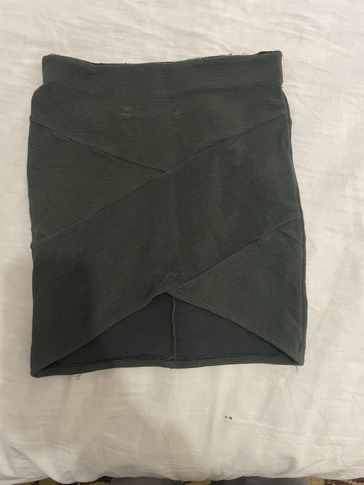 Рокли, поли, два комплекта, къс клин и блестяща елегантна блуза