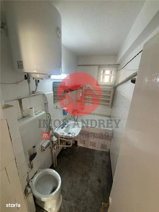 Apartament 2 camere decomandat 42 mp ultracentral etaj 3 bloc reabilit