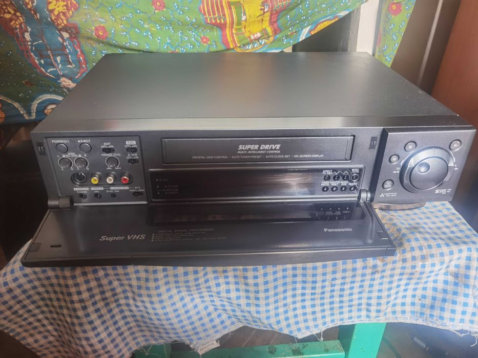 Videorecorder Panasonic nv-hs 950,ideal pt. digitalizarea casetelor