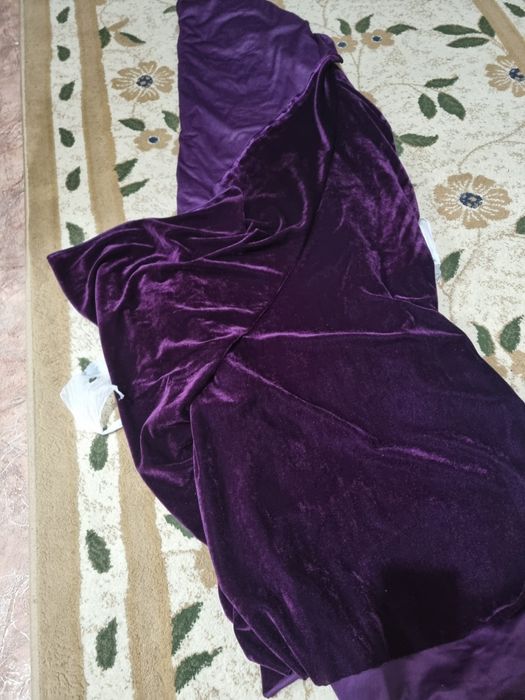 Продается ткань бархатная