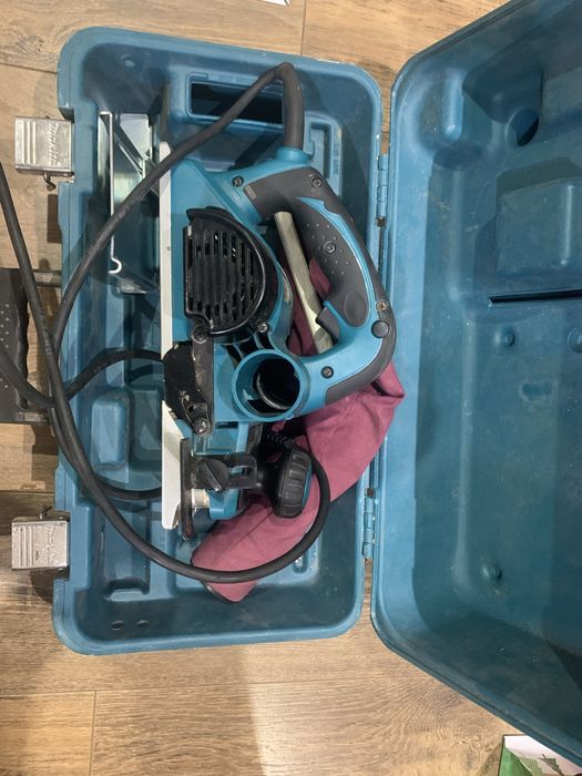 Makita KP 0810 /230-240V/850W/ренде в куфар