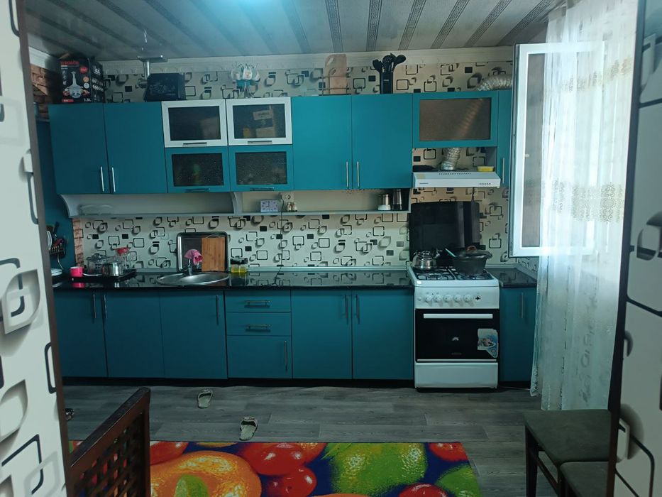 Ассалому алайкум.   Срочно ховли уй сотилади Октябр  бозор ёни