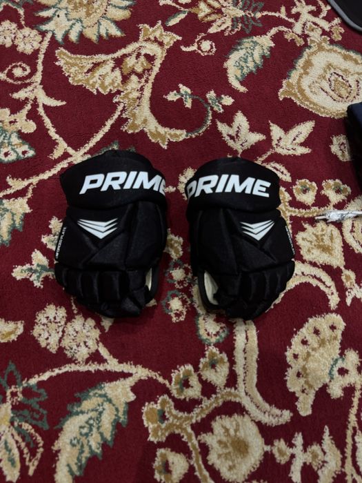 Продается хоккейная форма на рост 140-155!