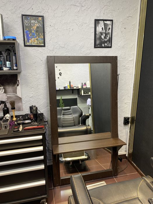 Продам зеркало для салона