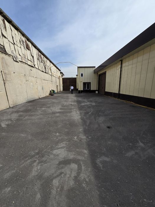 Просторный склад с офисами в аренду – 1000 кв.м, Сергели, Ташкент!