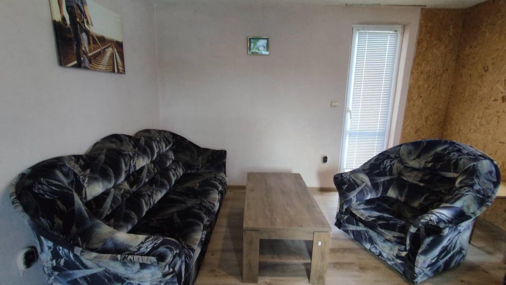 Дава се под наем Етаж от къща в Варна, м-т Траката - 60 кв.м за 500 € - Снимка #1