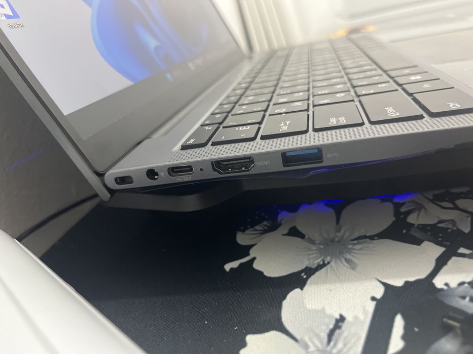 Ноутбук Hydra razor r7