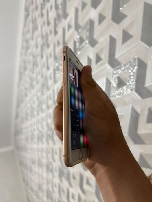 IPhone 8 без ремонта