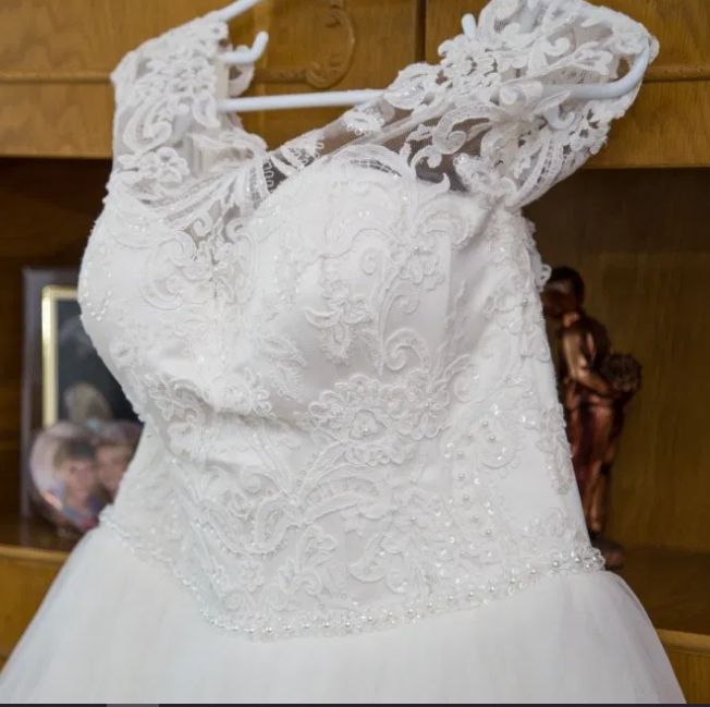 Rochie de mireasa+voal