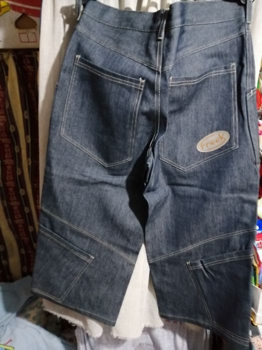 Дънки        нови