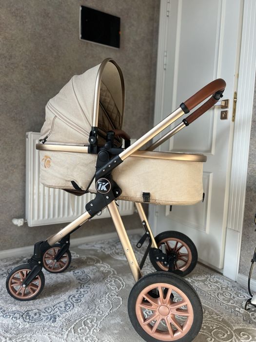 Коляска  текнум сотилади