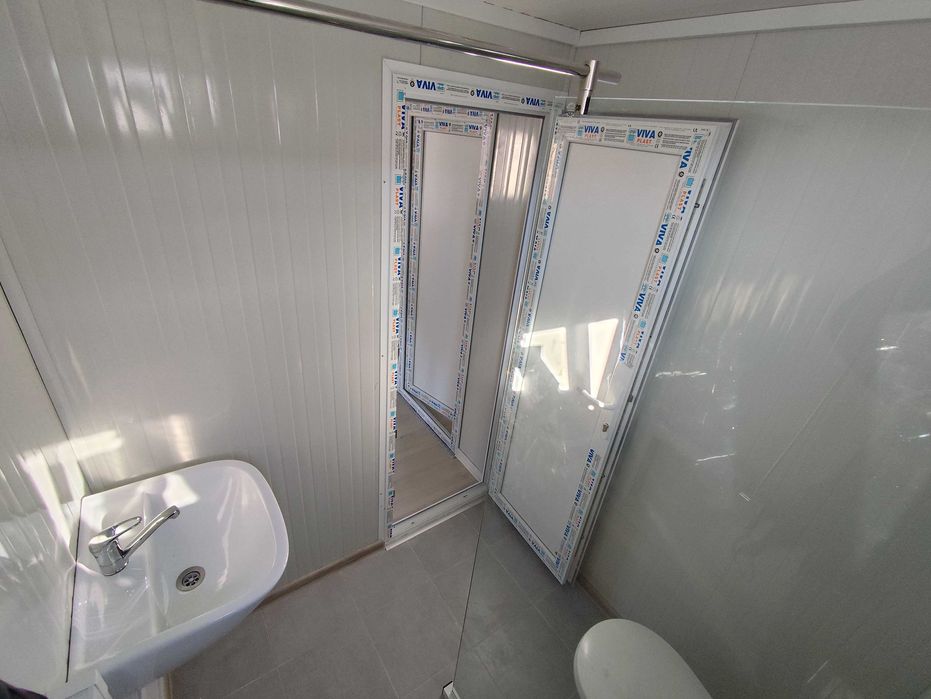 Жилищни контейнери 600/900 см със санитарен възел и кухненски бокс