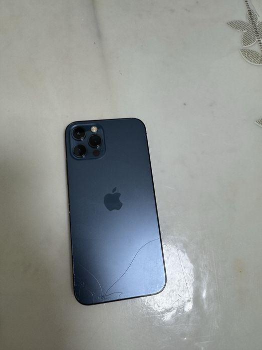 Продается iPhone 12 Pro на 256Гб Срочно