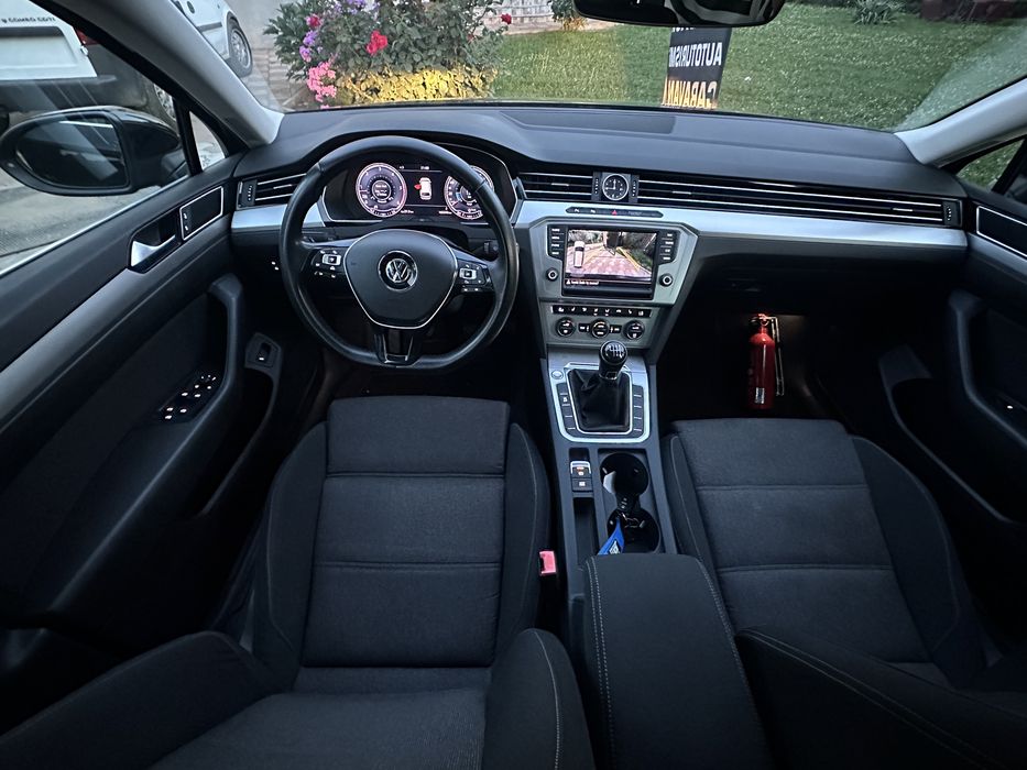 Volkswagen Passat * B8 * 1.6 TDI * Garantie *