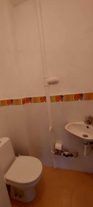 Продава се Тристаен апартамент в Хасково, Център - 100 кв.м за 1030 €/кв.м - Снимка #18