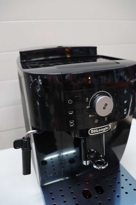 De'Longhi Magnifica S ECAM11.112.B, Автоматична кафемашина 1450W