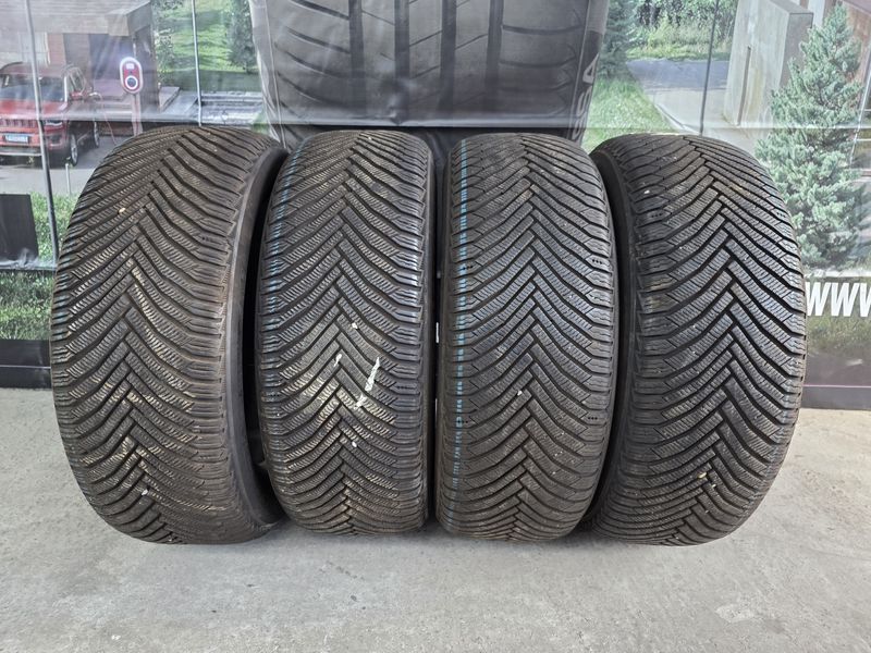 235/55/18 MICHELIN 4бр