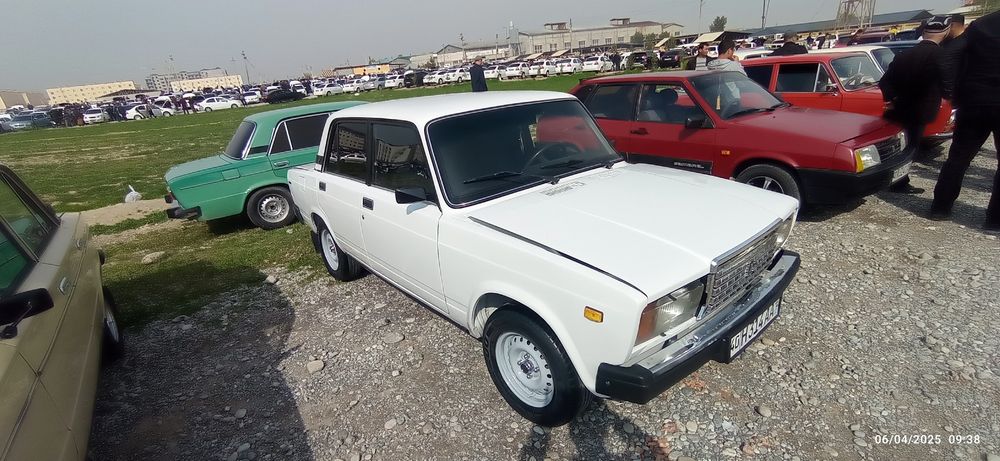 Ваз 2107 мошина срочный сотилади йили 2000