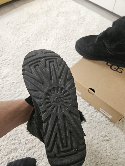 Ugg negre de vanzare