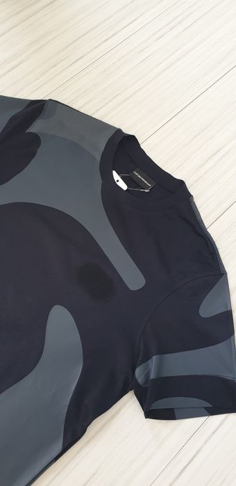 Emporio Armani Camo Mens Size M НОВО! ОРИГИНАЛ! Мъжка тениска!