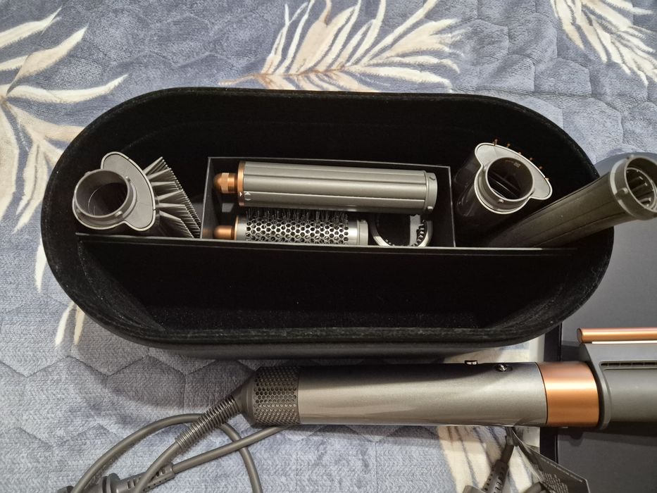 Продавам Нов Dyson