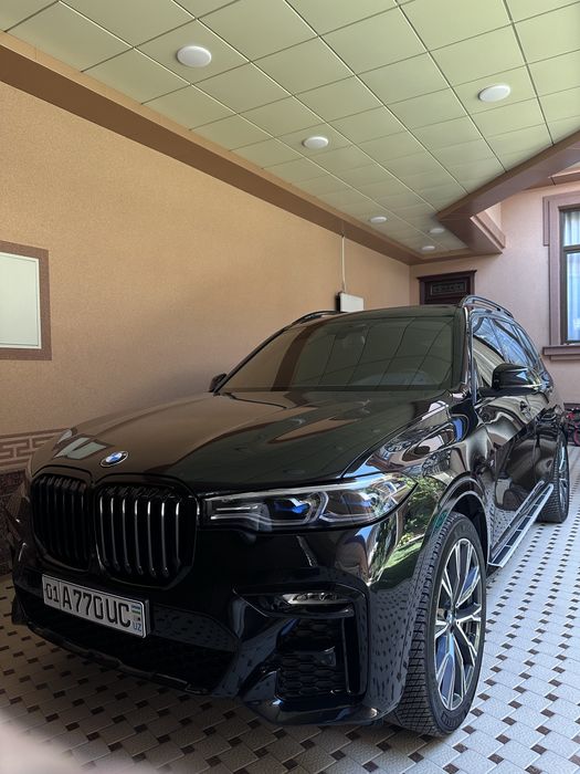 BMW X7 xdrive50i 4.4L