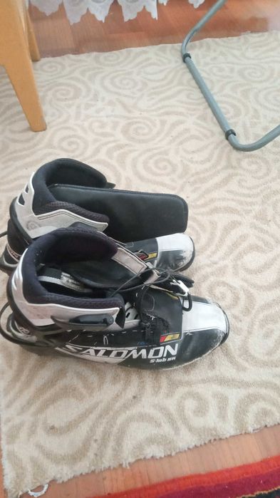 Лыжи беговые пластиковые