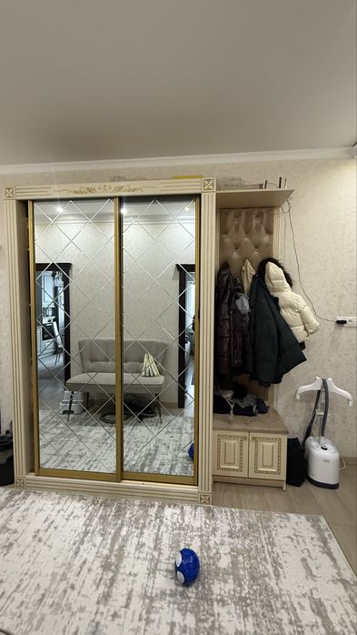 Продам прихожую