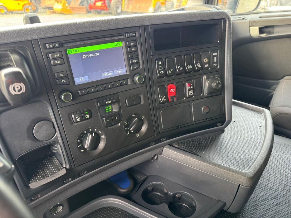 Scania G450 8x2 an 2017 km 480 mii service total facut rampa hidraulic