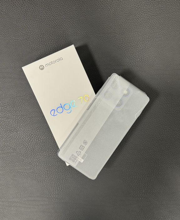 Продавам нов Motorola EDGE 70