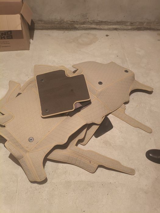 Продам полный чехол новый