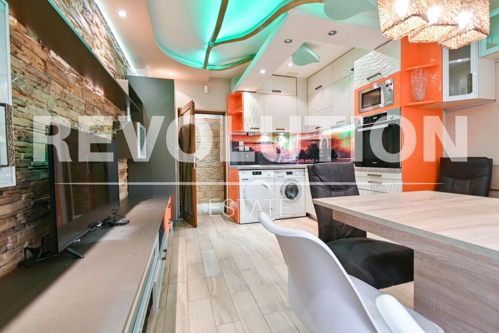 Дава се под наем Тристаен апартамент в София, Младост 1 - 87 кв.м за 1000 € - Снимка #3