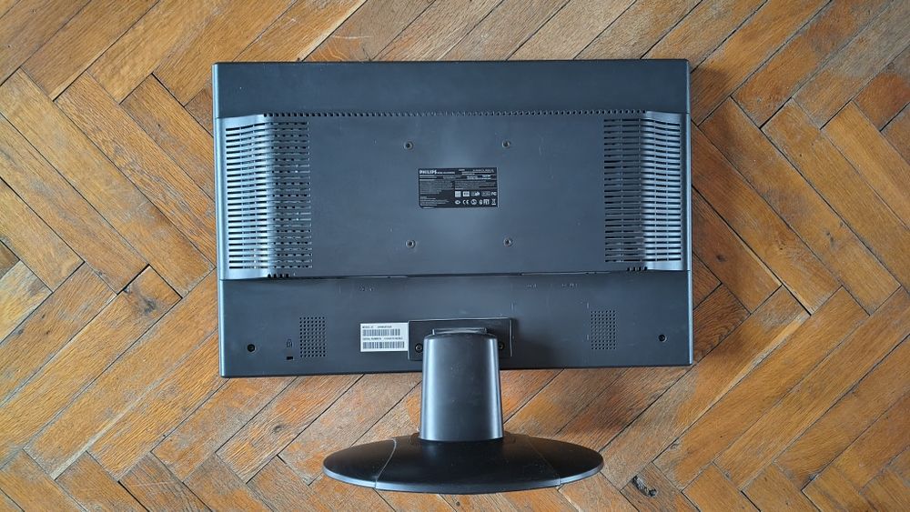 Монитор Phillips 22 in
